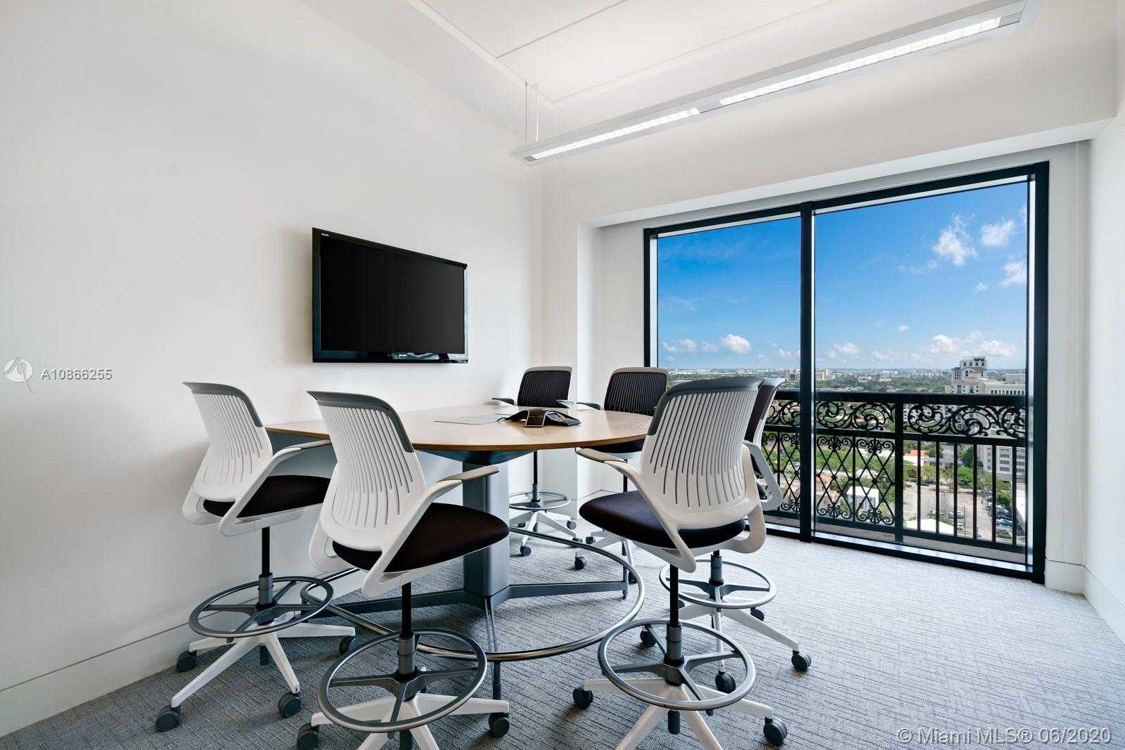 Small Image of 2020 PONCE DE LEON BLVD #PH2, Coral Gables Number 31