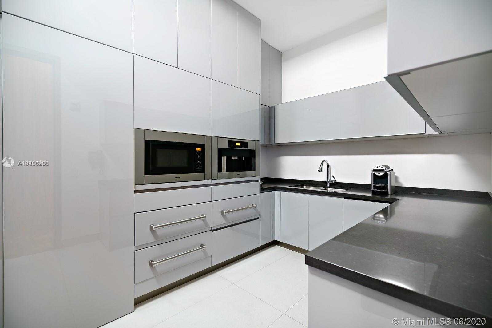 Small Image of 2020 PONCE DE LEON BLVD #PH2, Coral Gables Number 9