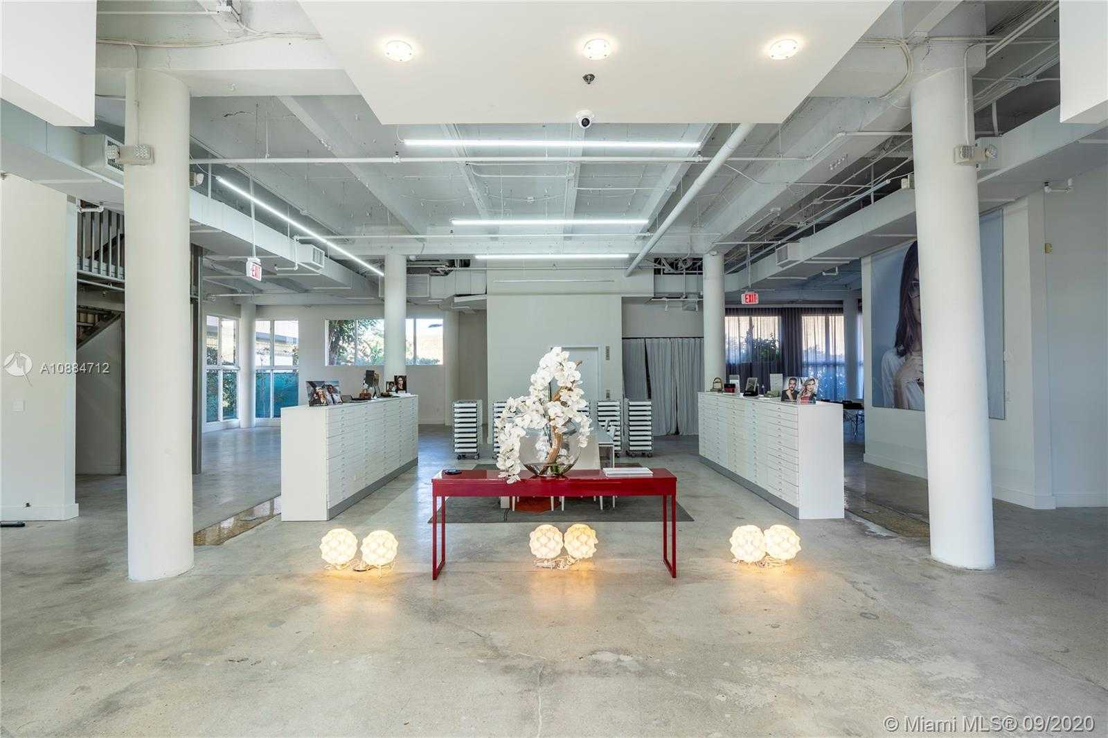 Small Image of 3620 NORTH EAST MIAMI PL, Miami Number 28