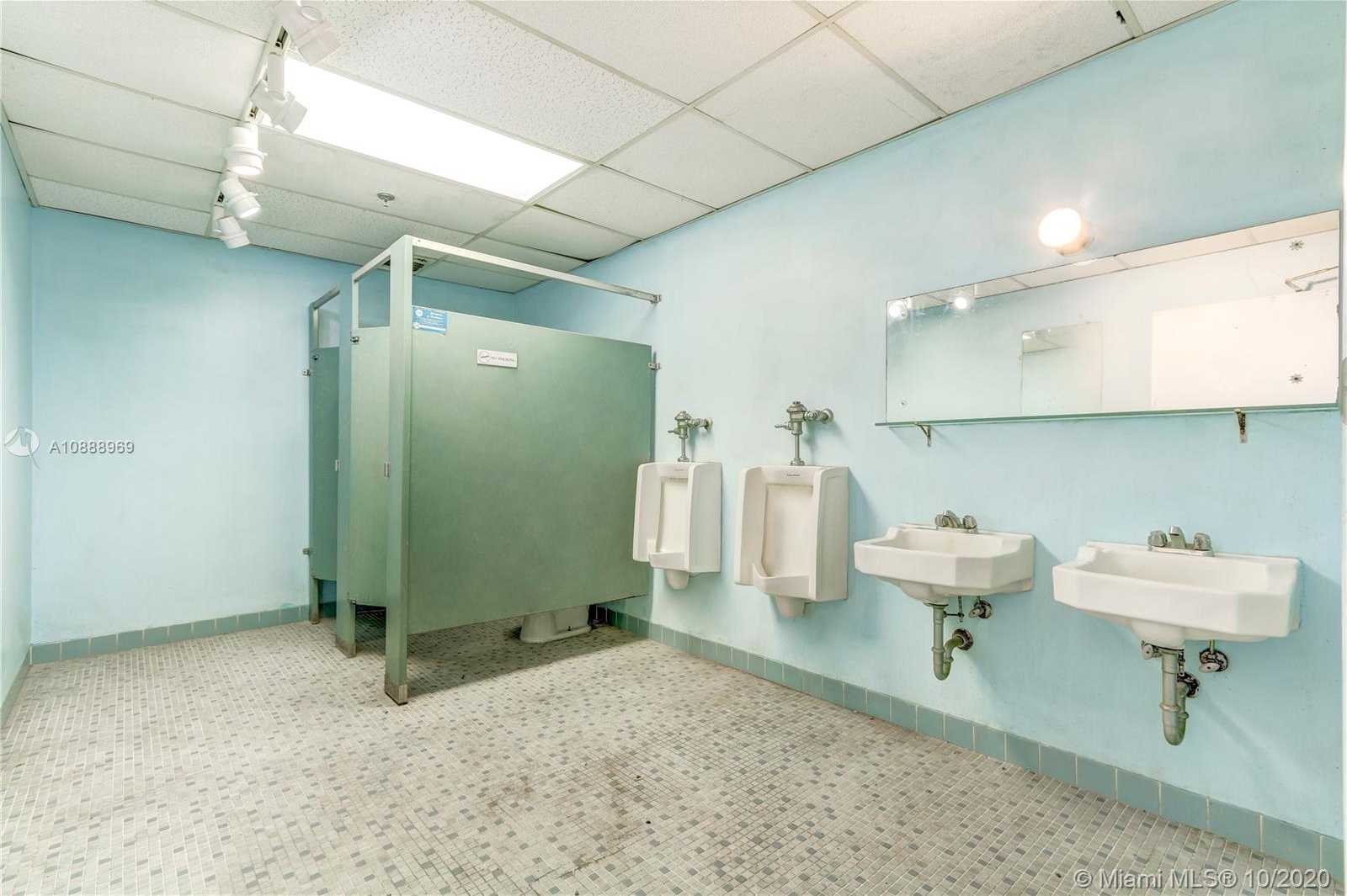 Small Image of 1280 NORTH WEST 74TH ST, Miami Number 18