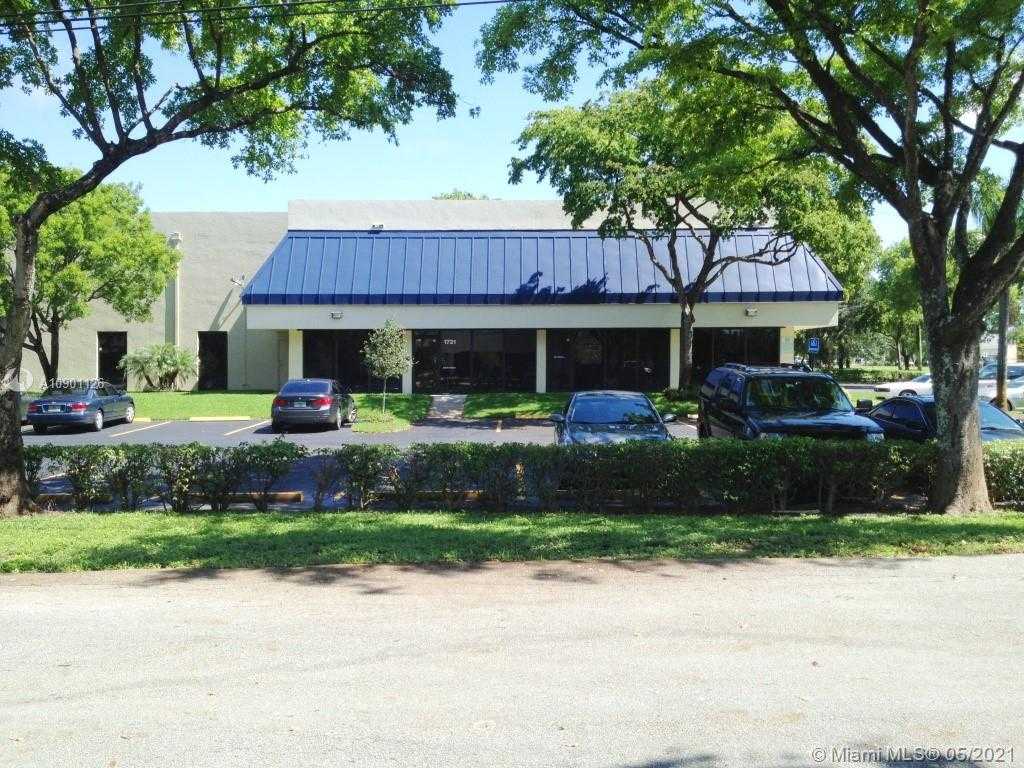 Small Image of 1721 BLOUNT RD, Pompano Beach Number 2