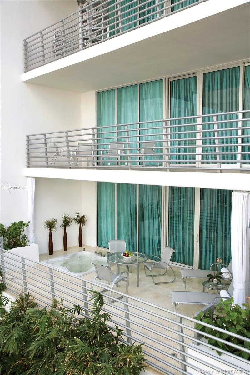 Small Image of 1437 COLLINS AVE #PH12, Miami Beach Number 5