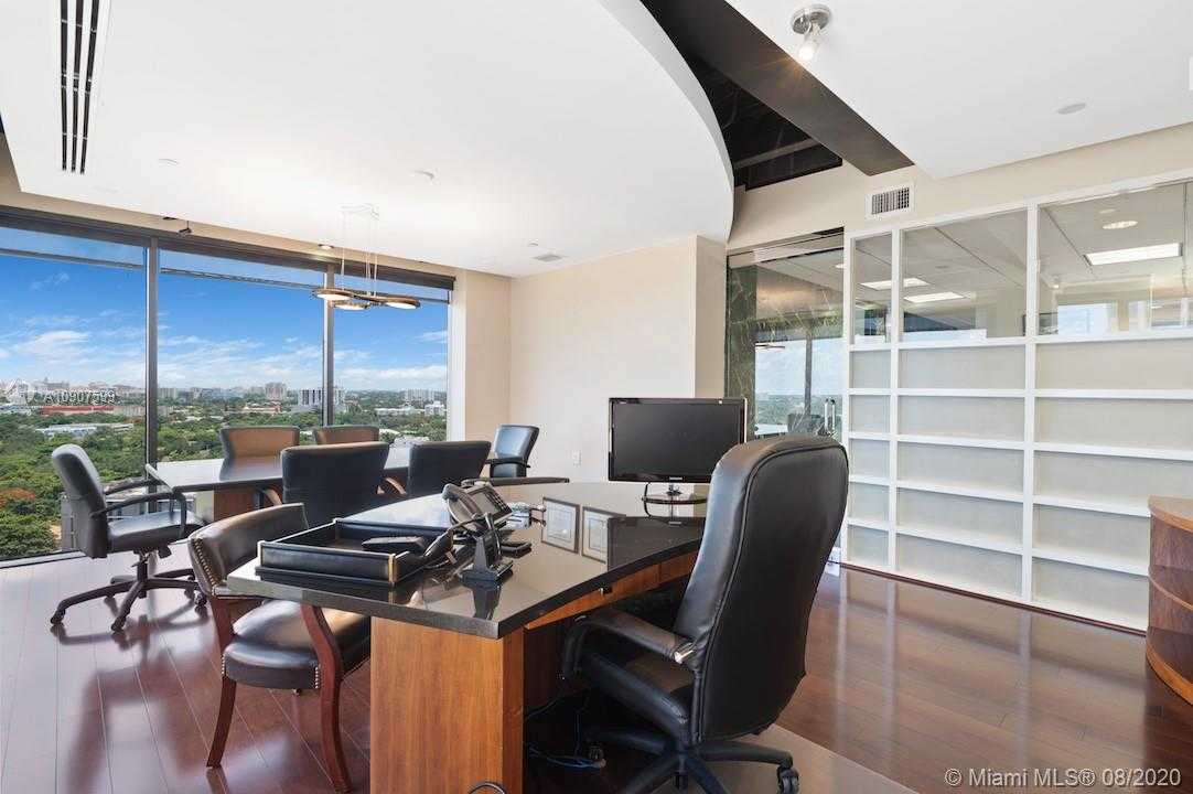 Small Image of 2665 SOUTH BAYSHORE DR #PH1, Miami Number 29