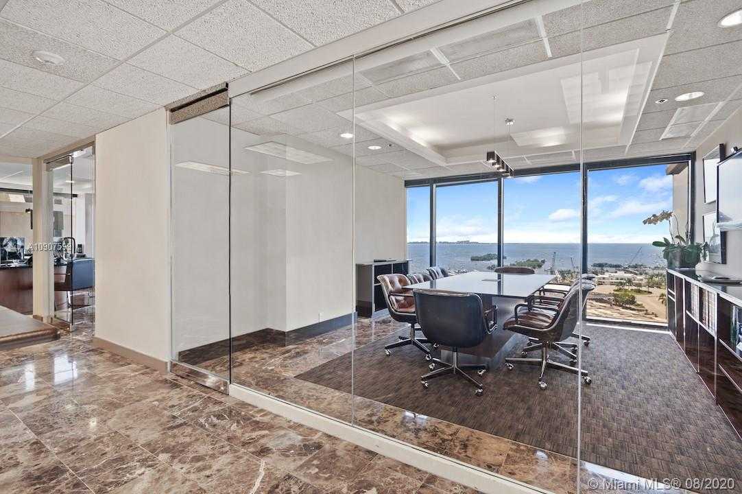 Small Image of 2665 SOUTH BAYSHORE DR #PH1, Miami Number 8