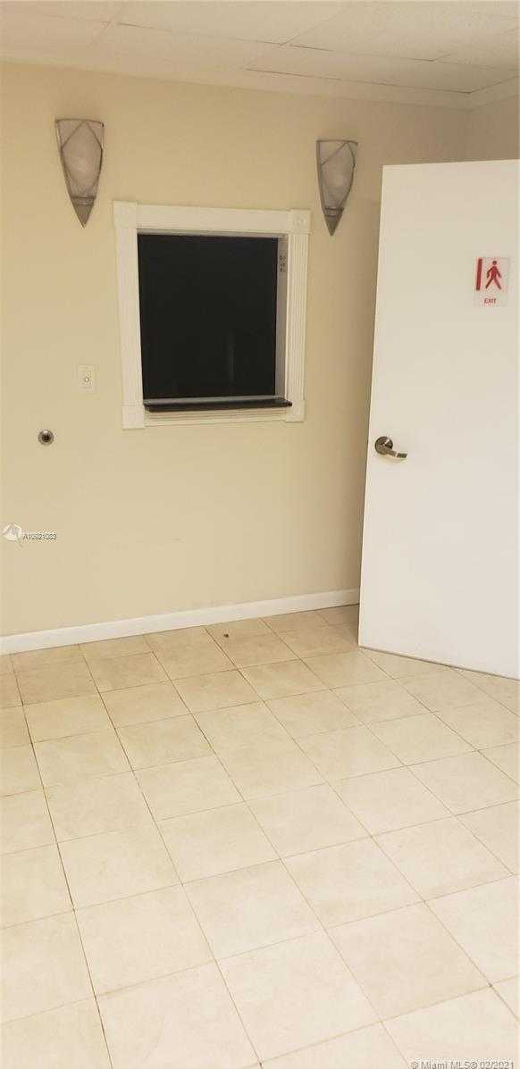 Small Image of 909 NORTH MIAMI BEACH BLVD #203, North Miami Beach Number 5