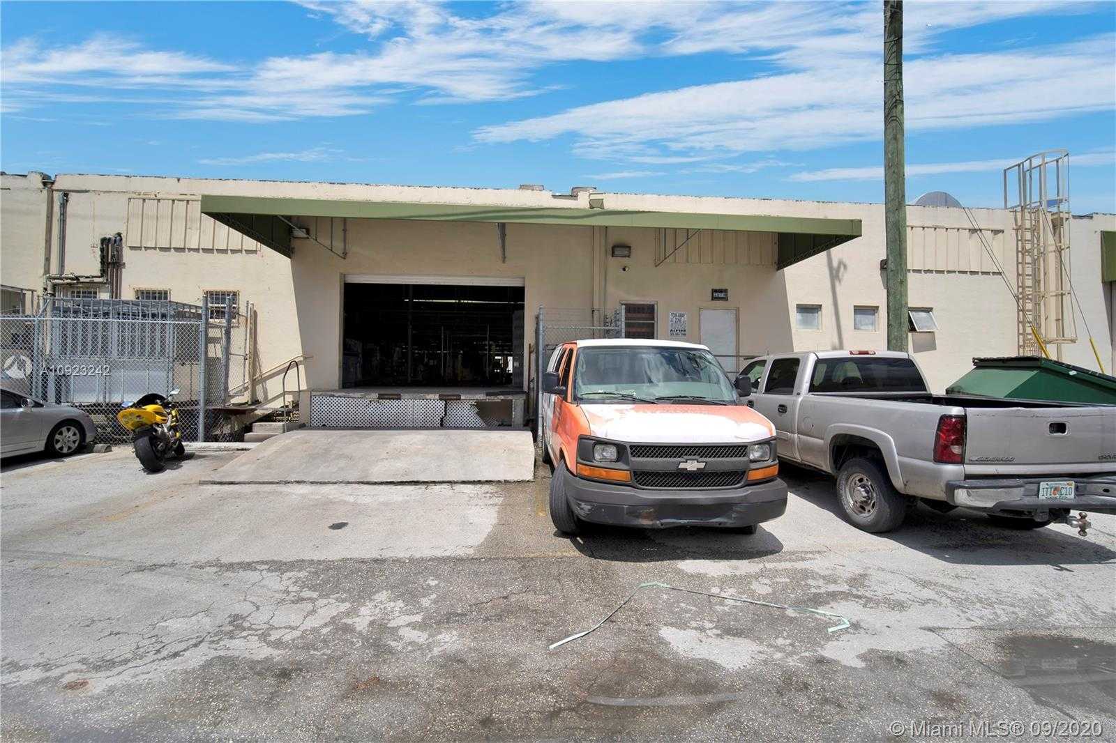 Small Image of 3797 NORTH WEST 46TH ST, Hialeah Number 11