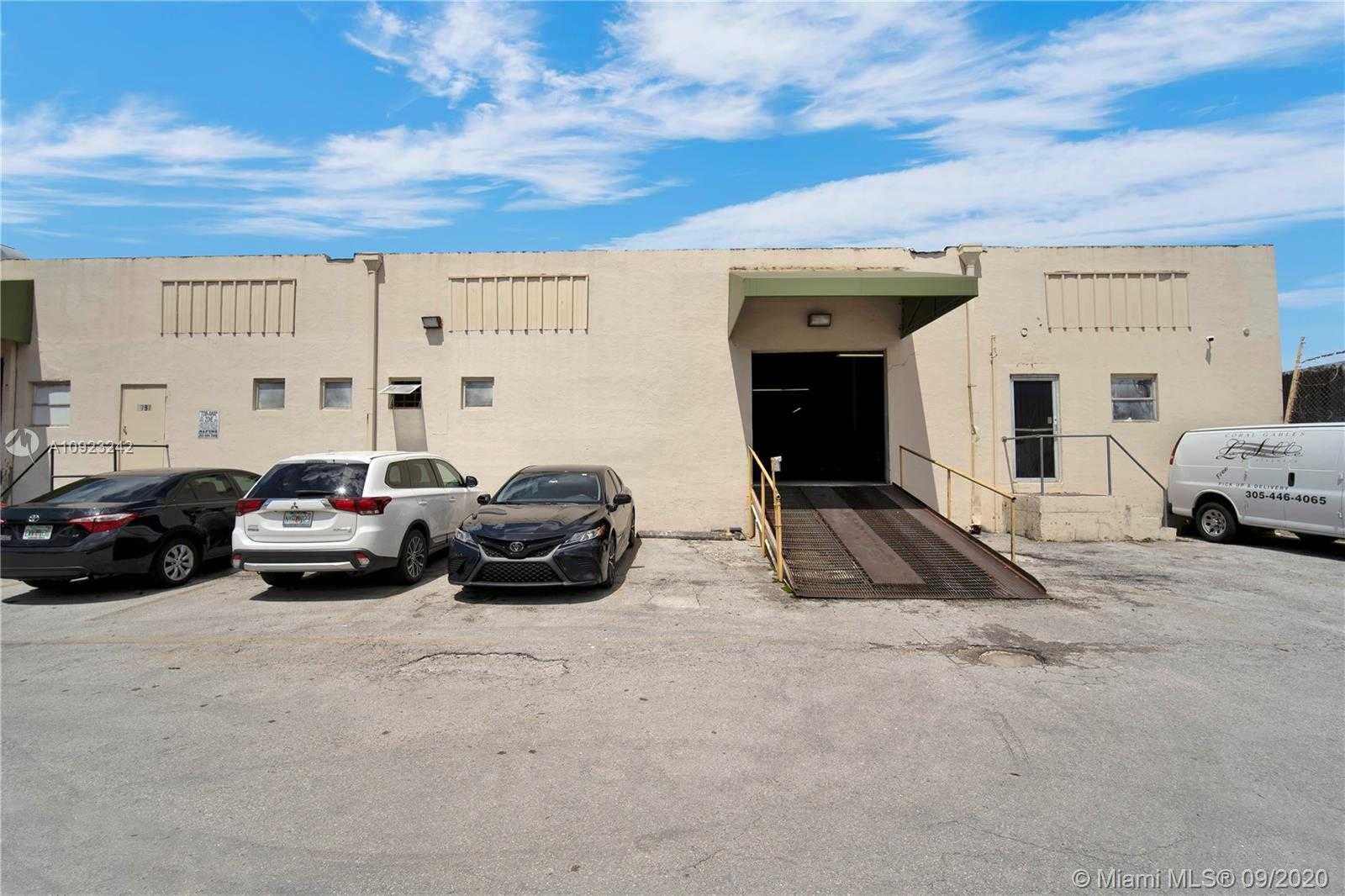 Small Image of 3797 NORTH WEST 46TH ST, Hialeah Number 12