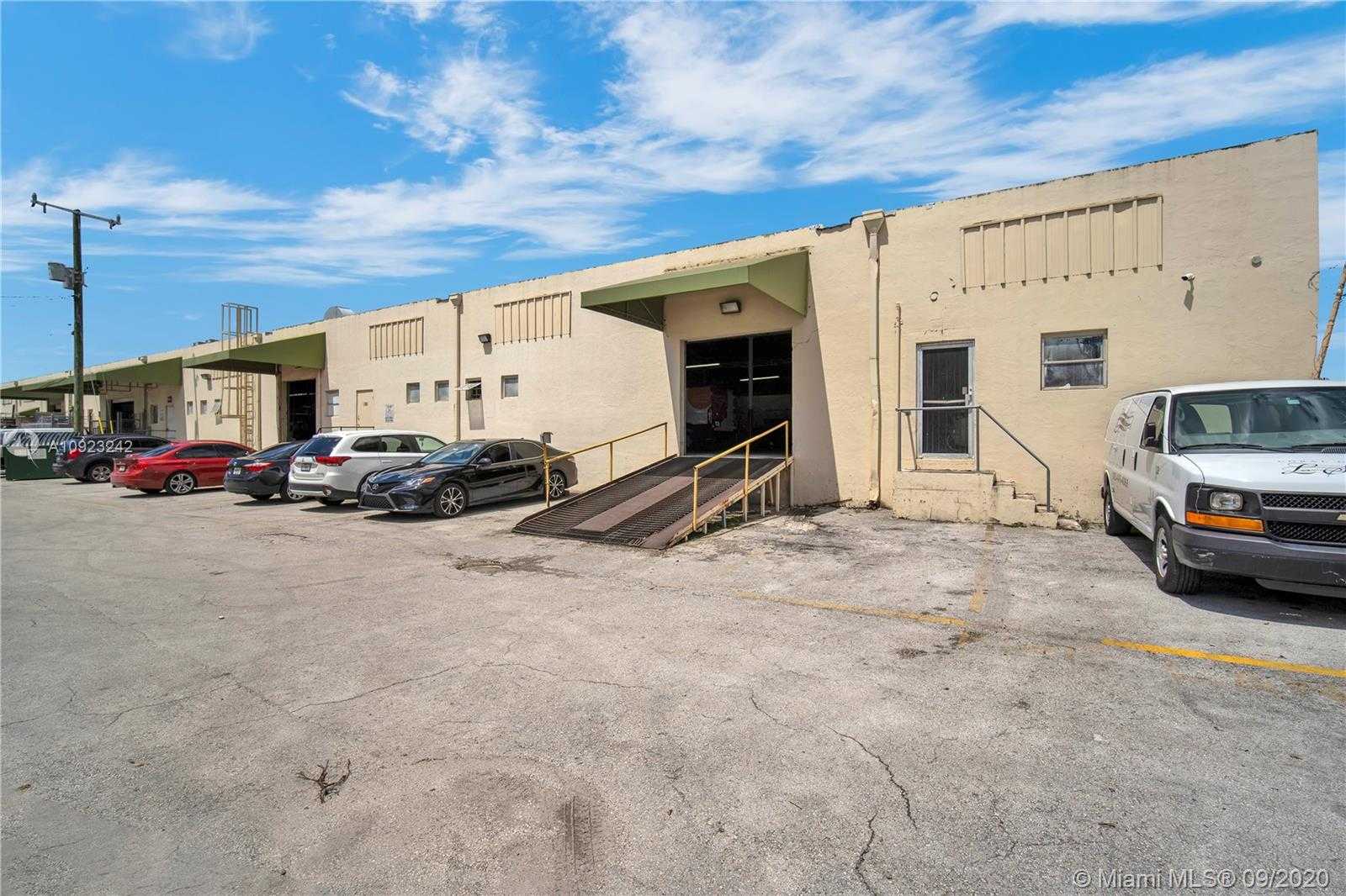 Small Image of 3797 NORTH WEST 46TH ST, Hialeah Number 13