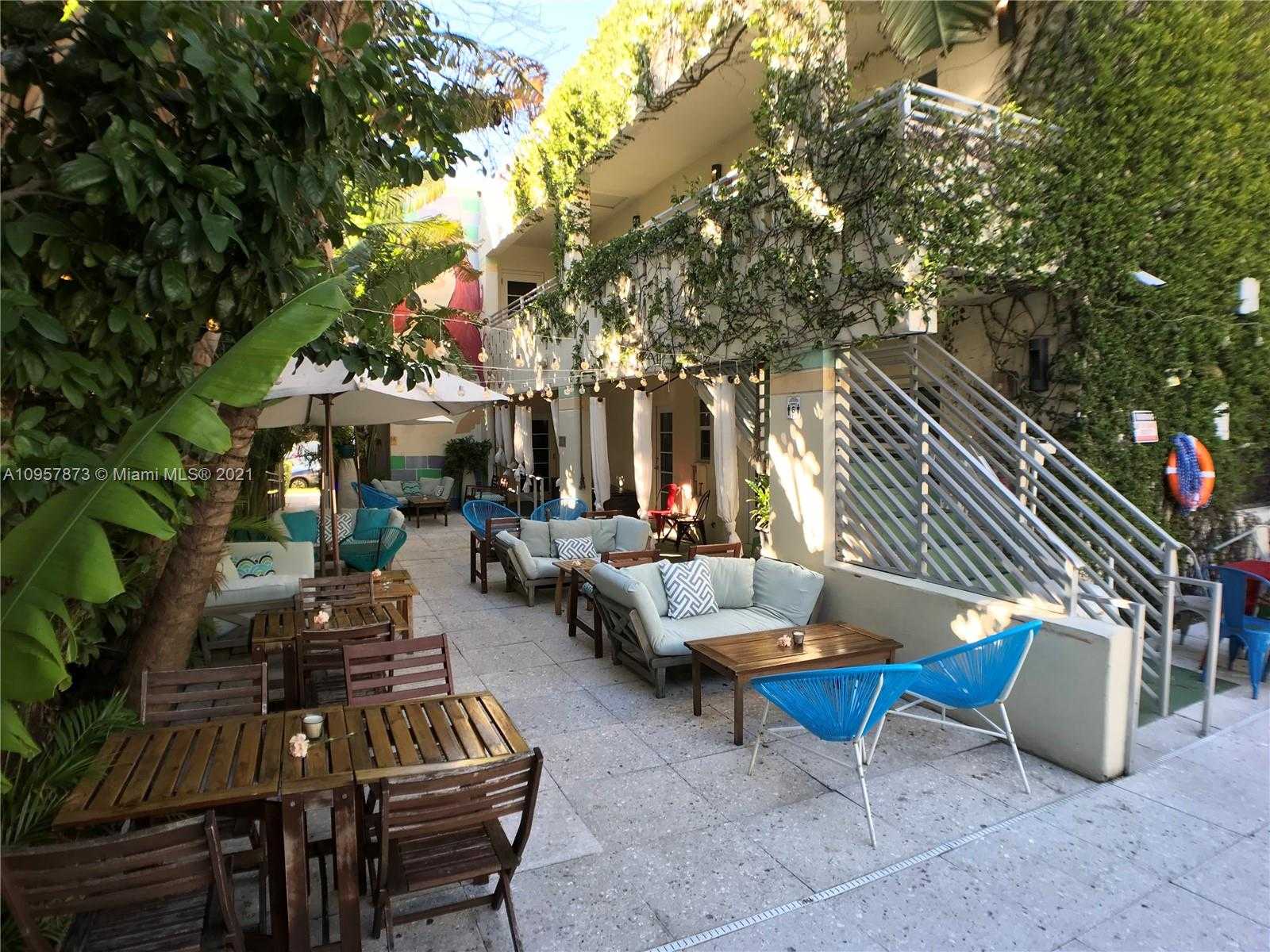 Small Image of 7337 HARDING AVE, Miami Beach Number 4