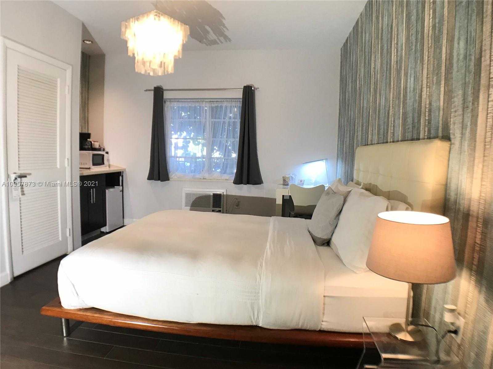 Small Image of 7337 HARDING AVE, Miami Beach Number 41
