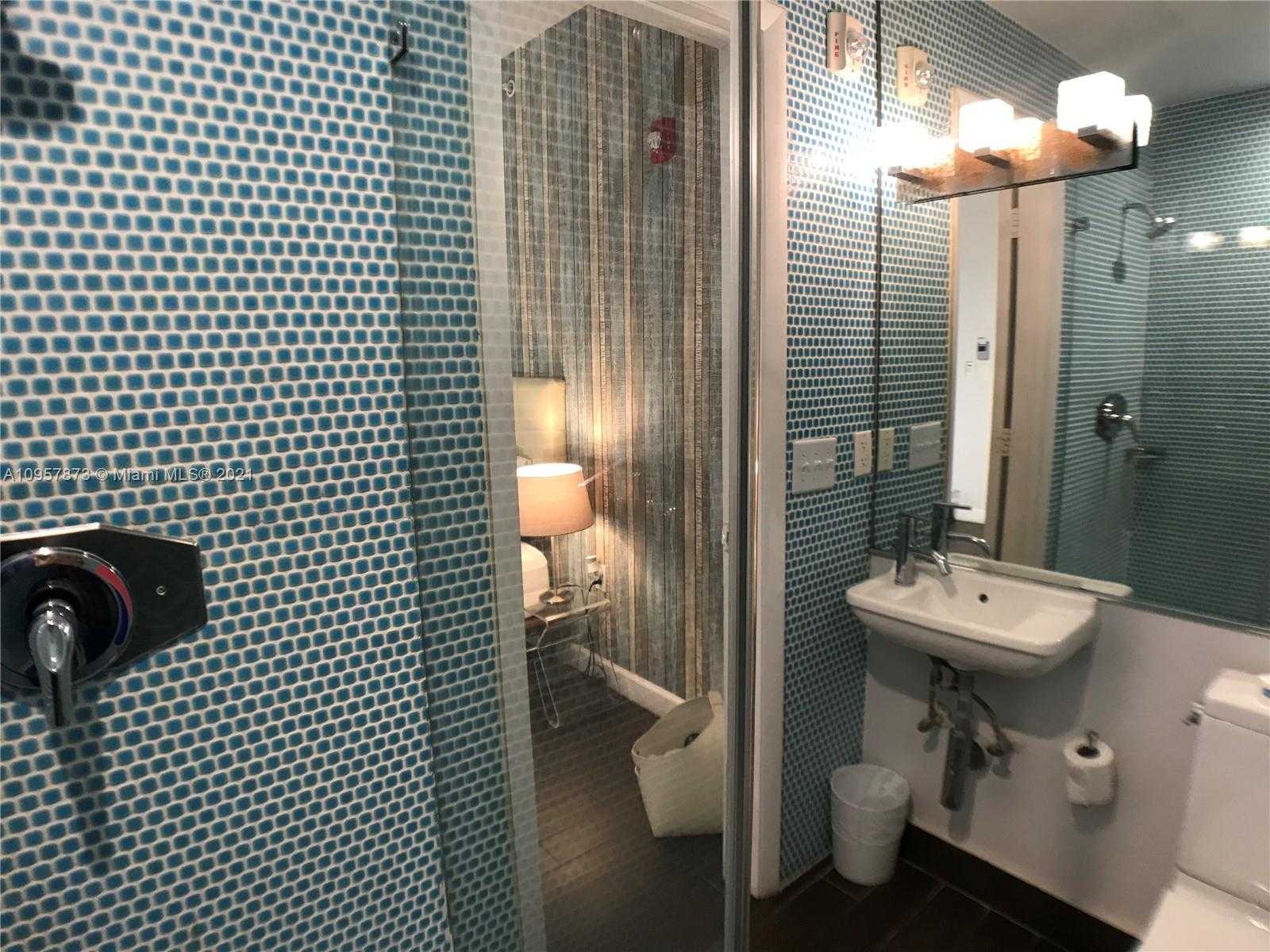 Small Image of 7337 HARDING AVE, Miami Beach Number 42