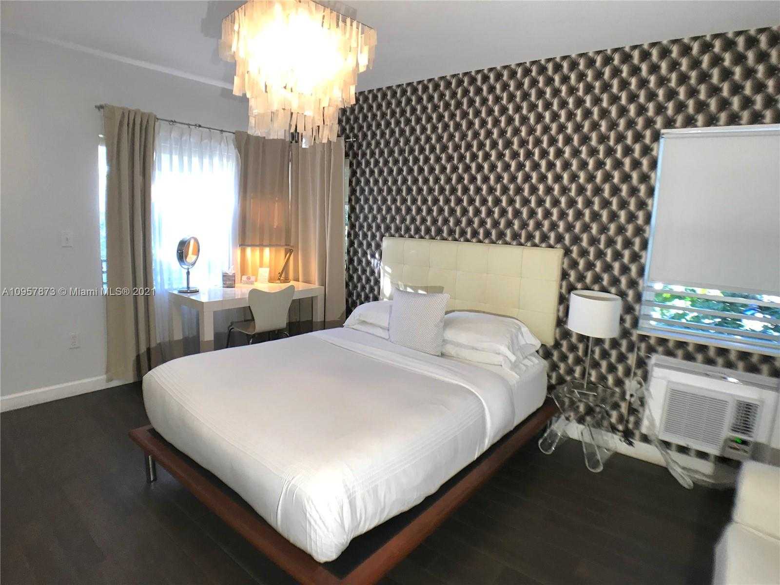 Small Image of 7337 HARDING AVE, Miami Beach Number 48