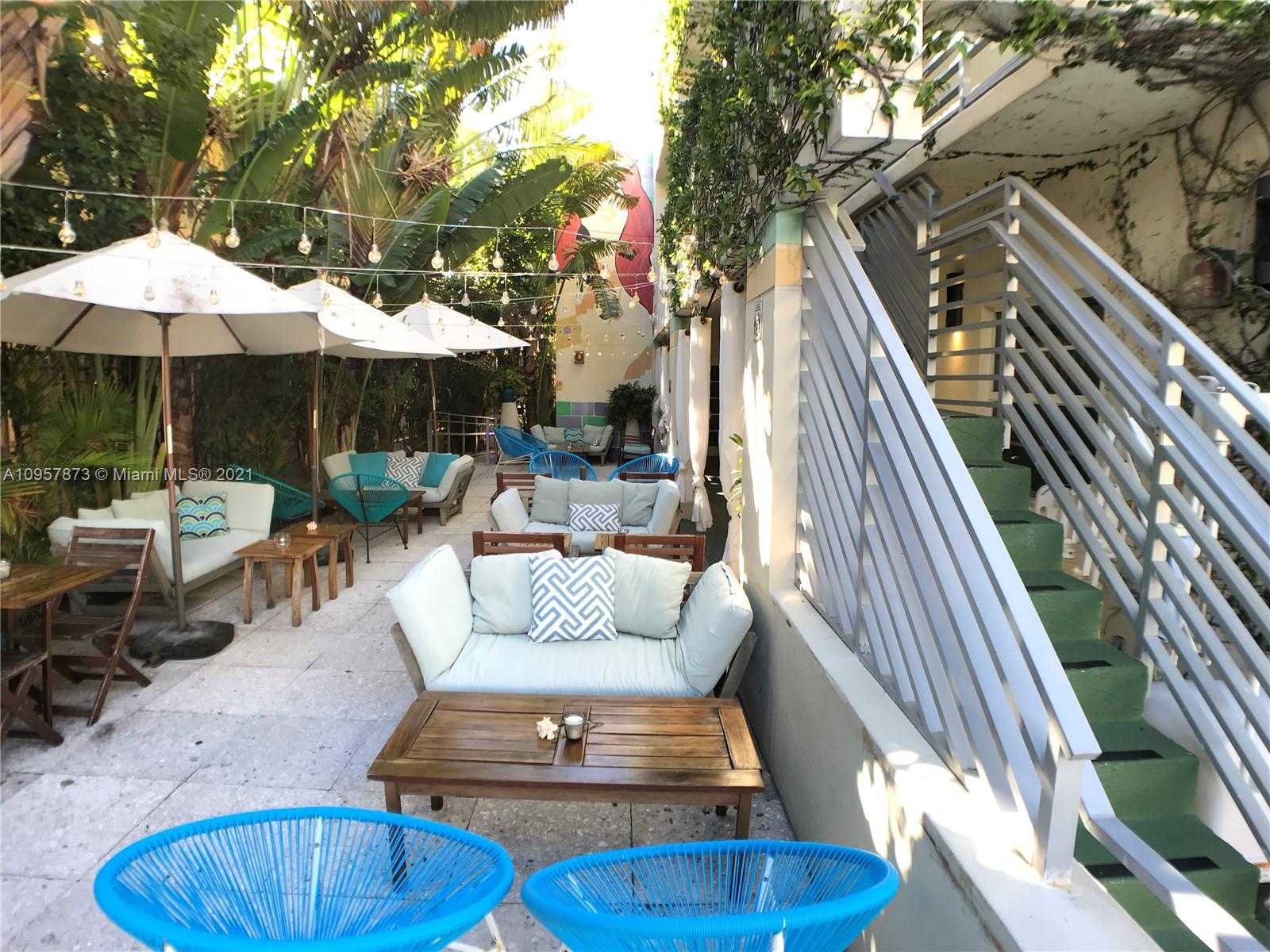 Small Image of 7337 HARDING AVE, Miami Beach Number 5