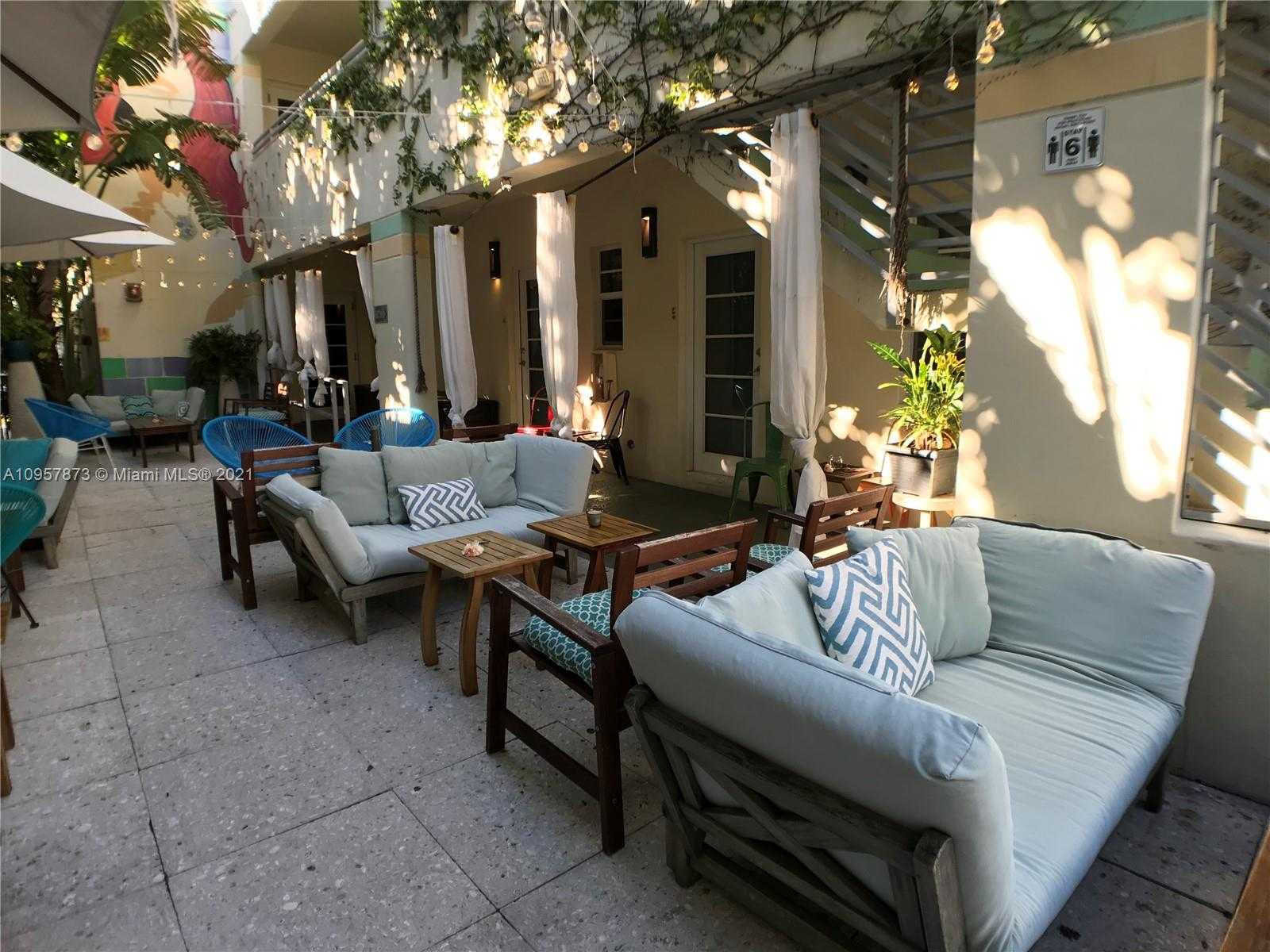 Small Image of 7337 HARDING AVE, Miami Beach Number 8