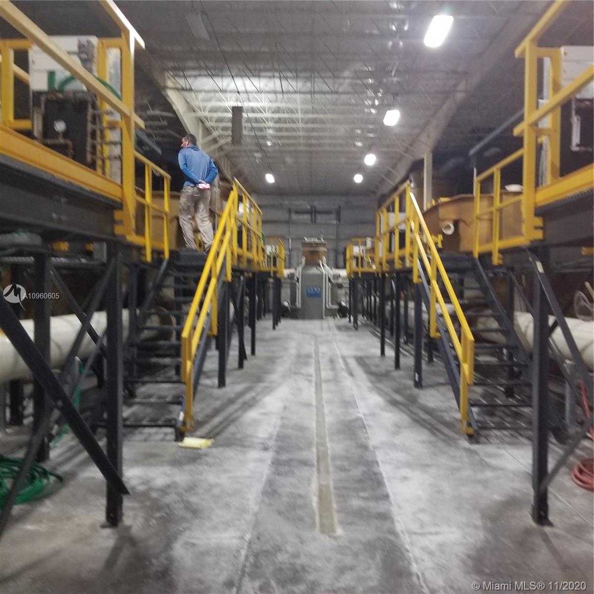 Small Image of 29055 SOUTH WEST 107TH AVE, Homestead Number 4