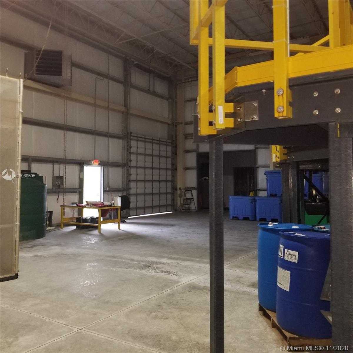 Small Image of 29055 SOUTH WEST 107TH AVE, Homestead Number 5