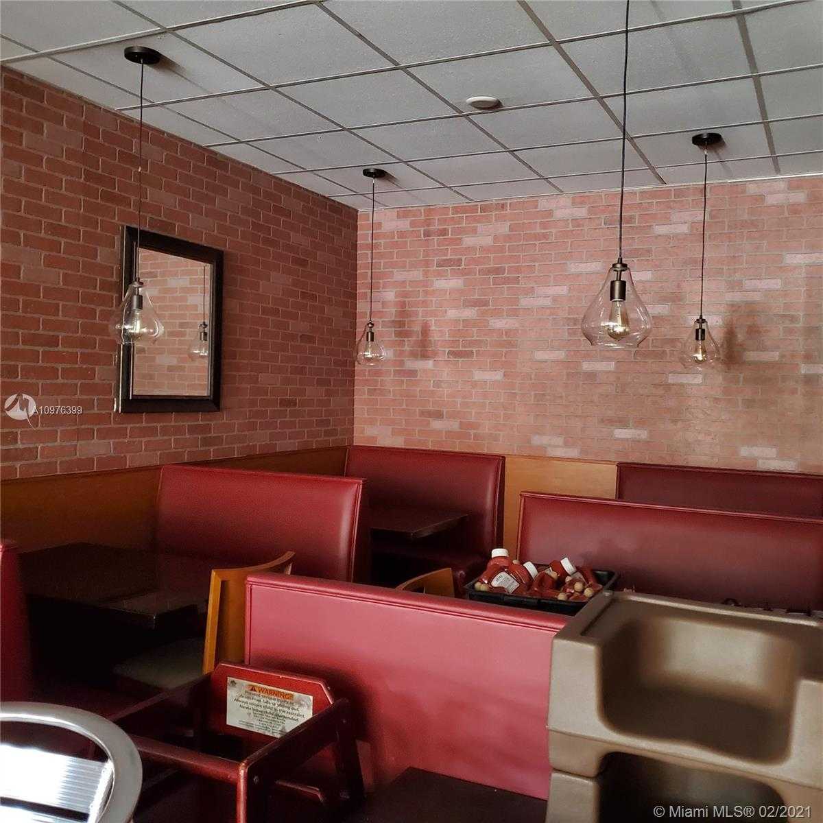 Small Image of 3020 NORTH FEDERAL HWY #10, Fort Lauderdale Number 5