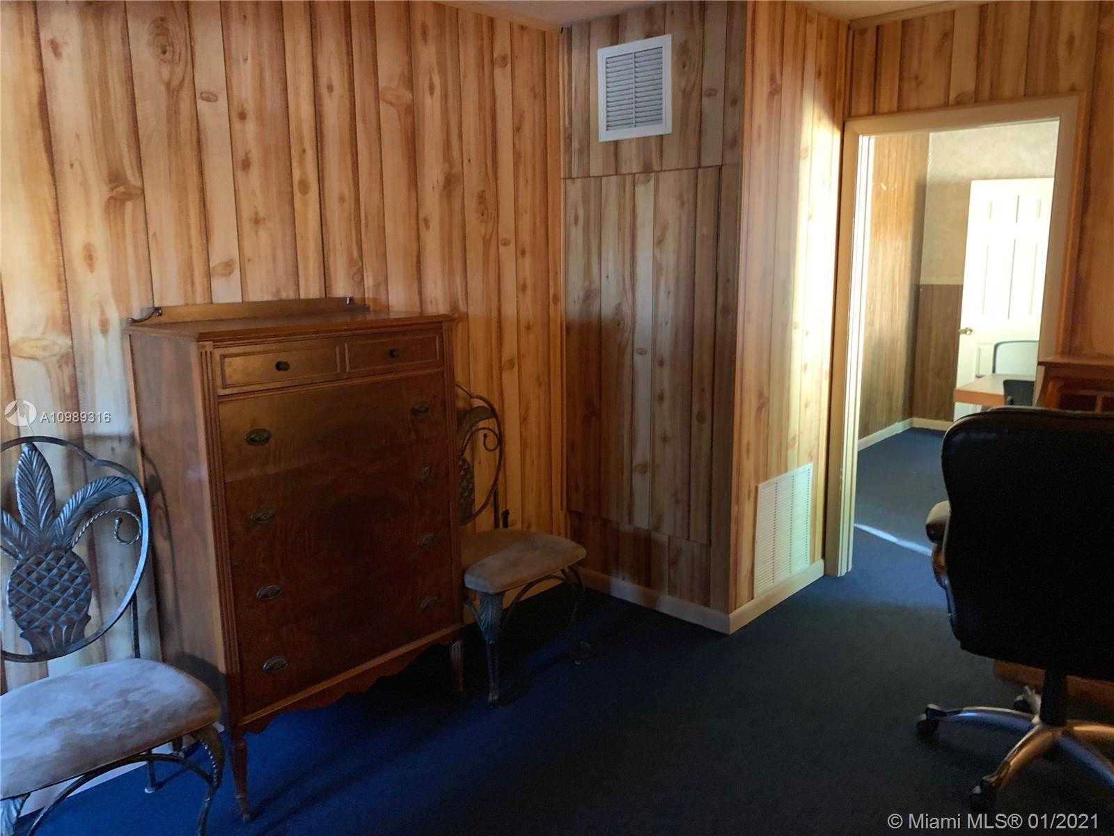 Small Image of 1109 DELAWARE AVE, Fort Pierce Number 11