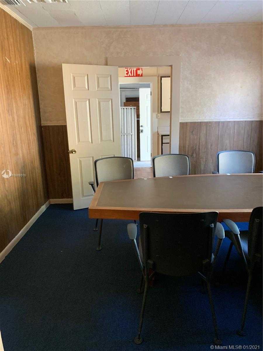 Small Image of 1109 DELAWARE AVE, Fort Pierce Number 13