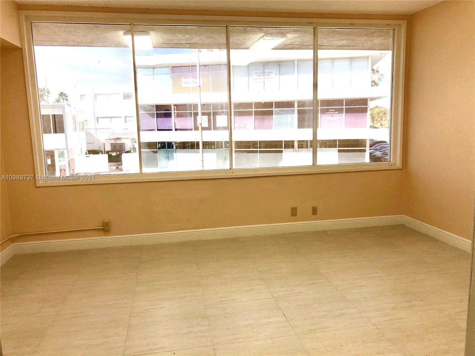 Small Image of 3038 NORTH FEDERAL HWY #D, Fort Lauderdale Number 15