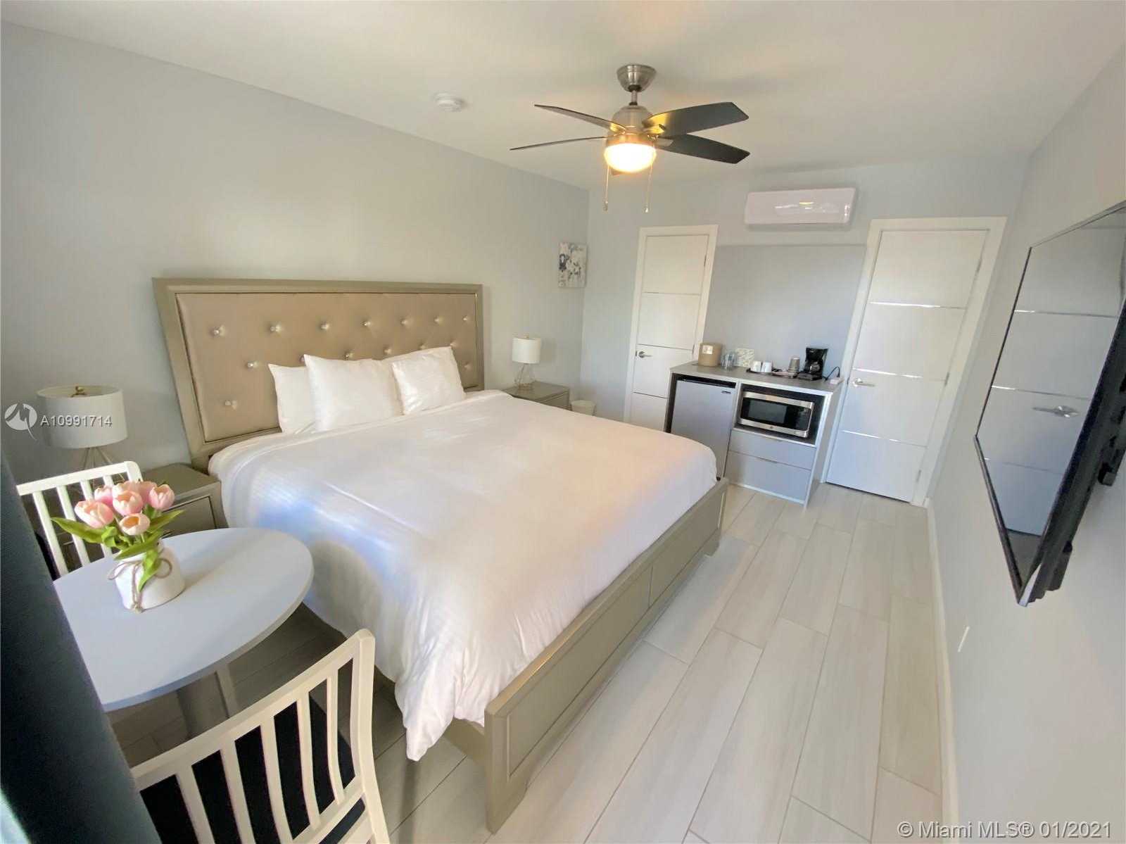 Small Image of 3086 HARBOR DR, Fort Lauderdale Number 11