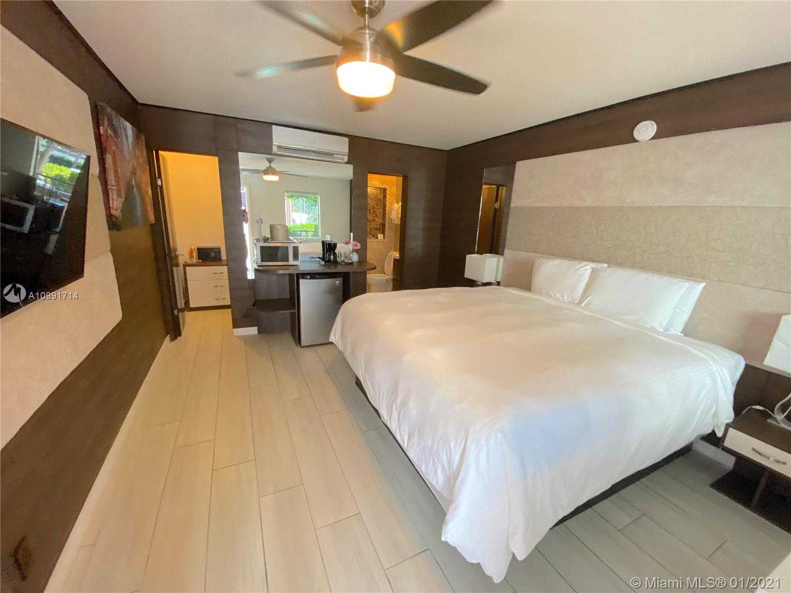Small Image of 3086 HARBOR DR, Fort Lauderdale Number 15