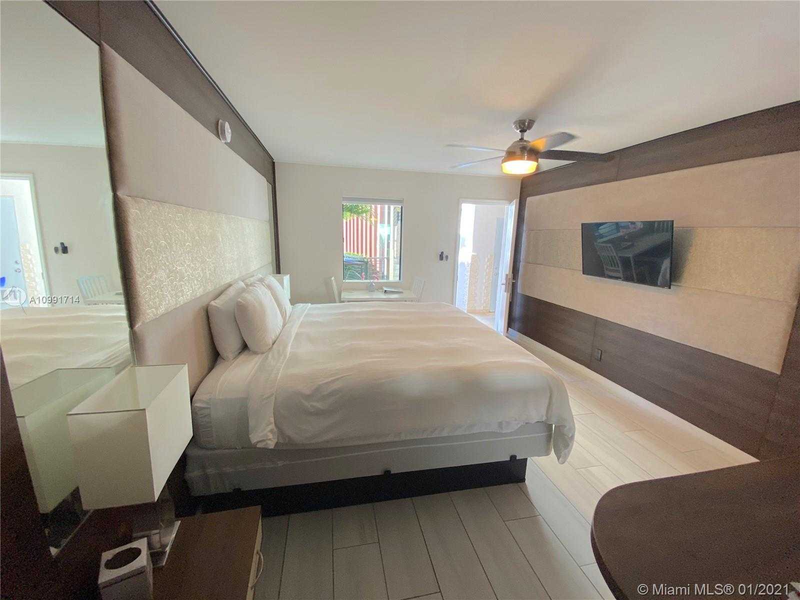 Small Image of 3086 HARBOR DR, Fort Lauderdale Number 16
