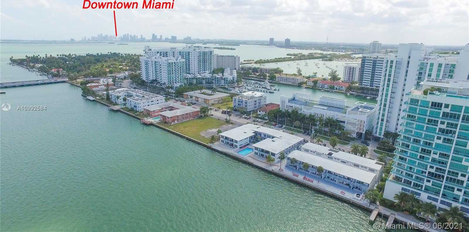 Small Image of 7927 EAST DR, North Bay Village Number 5