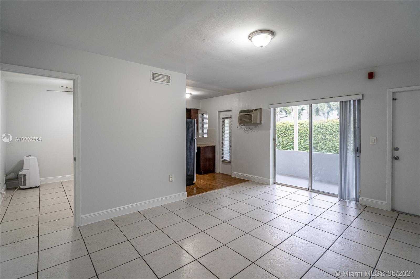 Small Image of 7927 EAST DR, North Bay Village Number 57