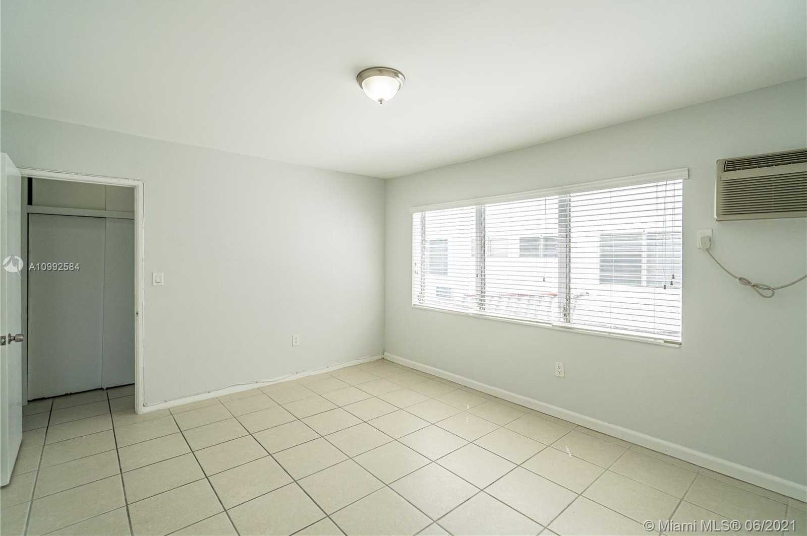 Small Image of 7927 EAST DR, North Bay Village Number 72