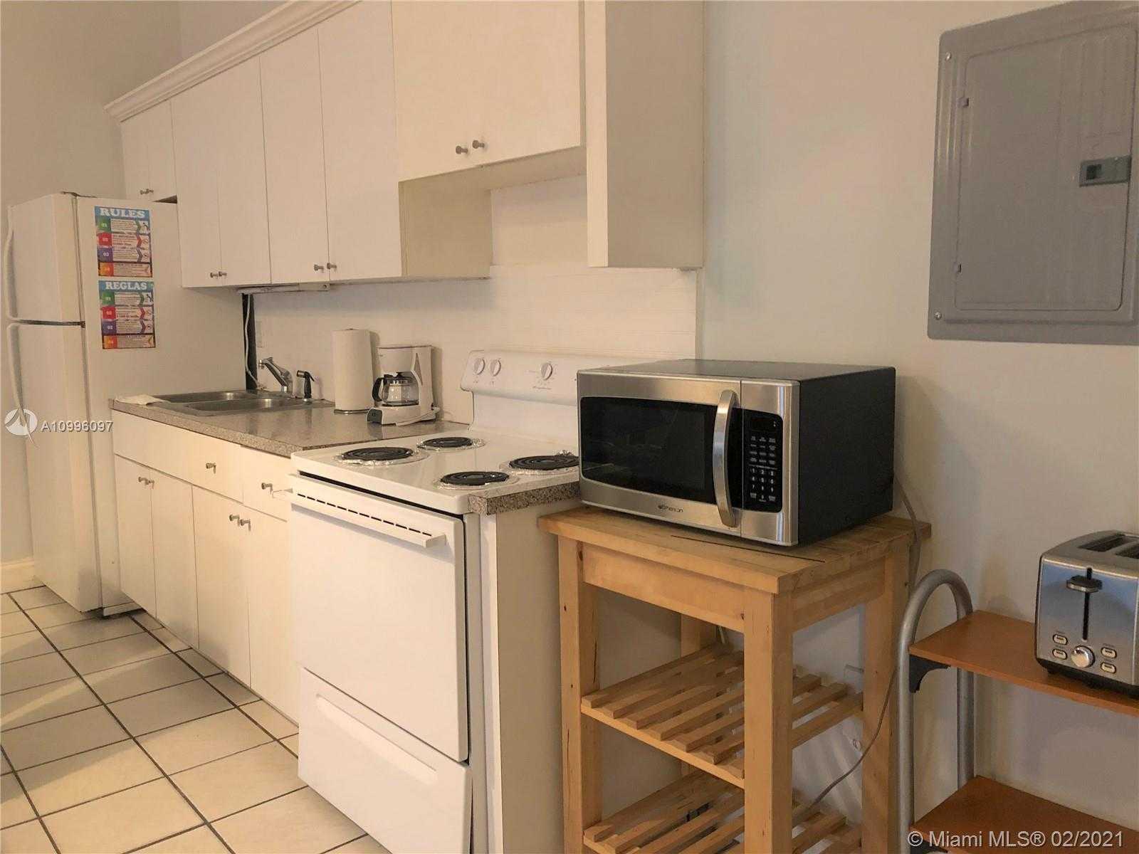 Small Image of 3025 INDIAN CREEK DR #110, Miami Beach Number 16