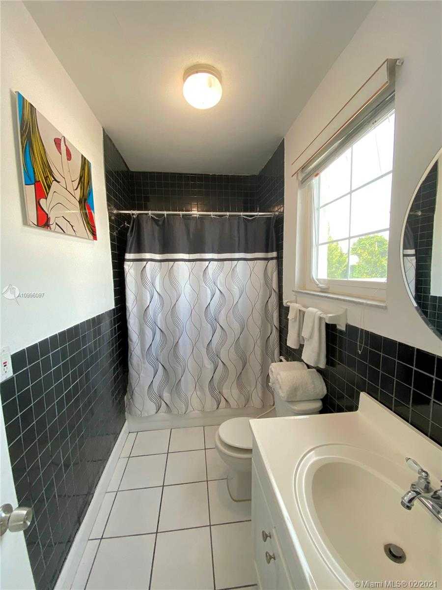 Small Image of 3025 INDIAN CREEK DR #110, Miami Beach Number 21