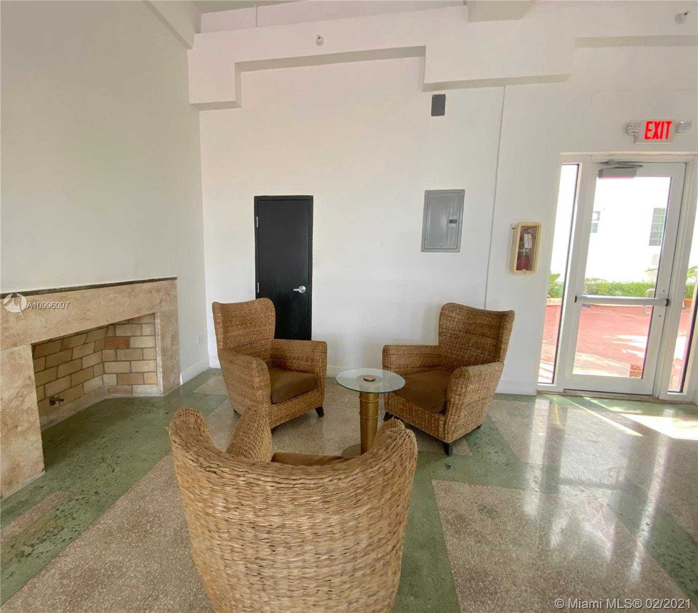 Small Image of 3025 INDIAN CREEK DR #110, Miami Beach Number 3
