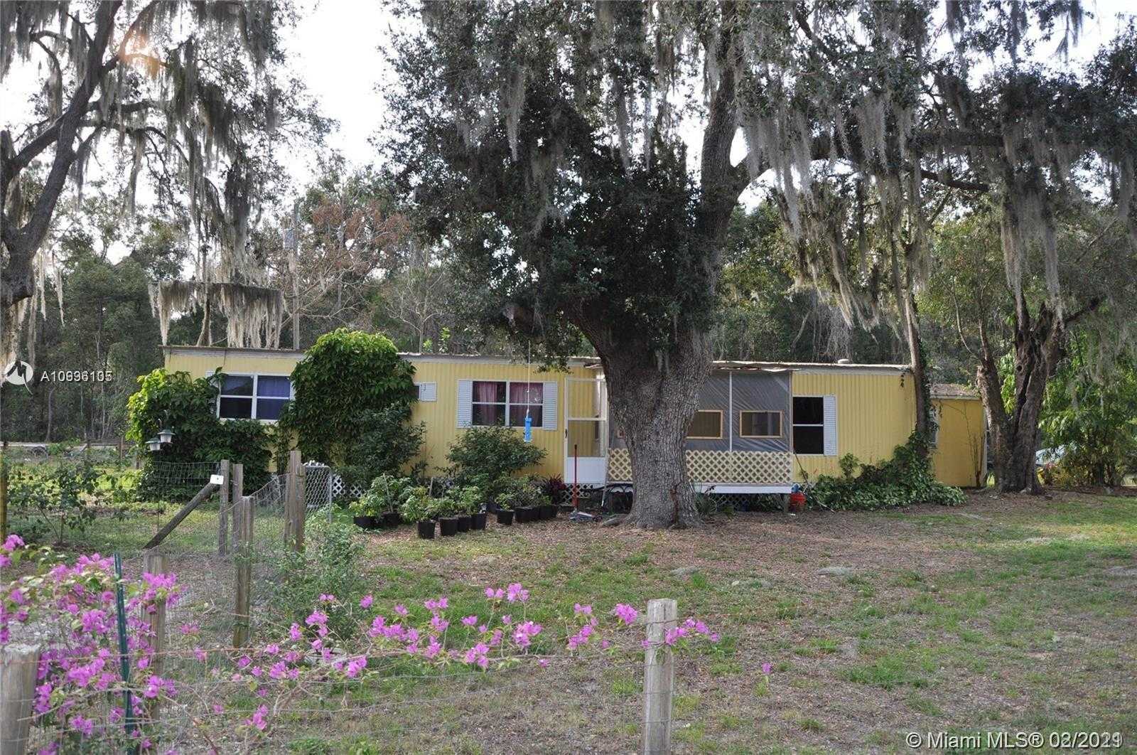 Small Image of 6808 LAKE GRIFFIN ROAD, Other City - In The State Of Florida Number 10