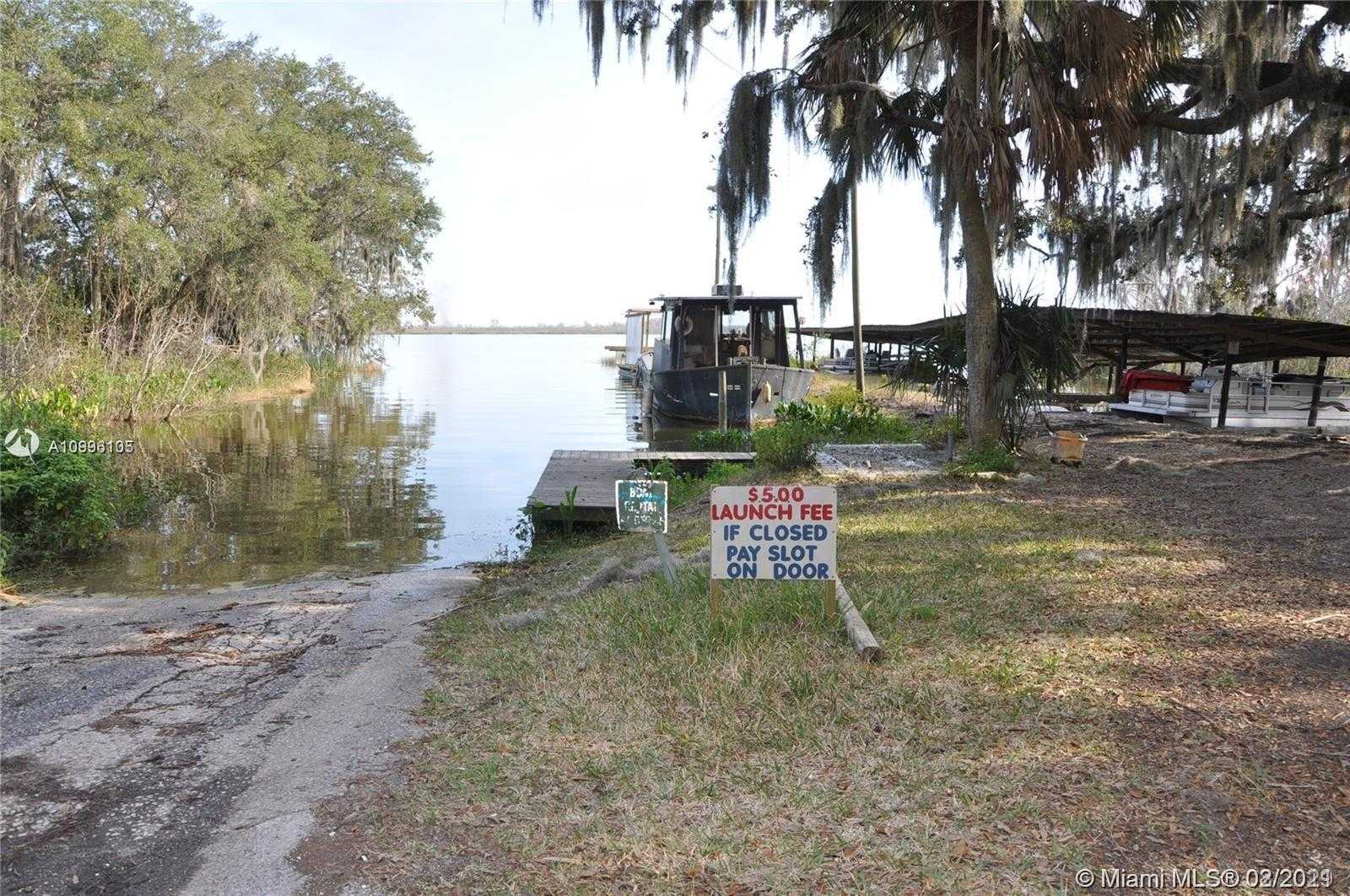 Small Image of 6808 LAKE GRIFFIN ROAD, Other City - In The State Of Florida Number 18