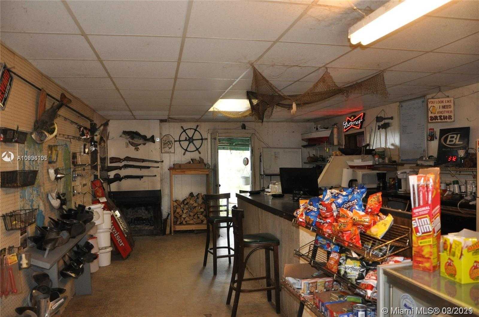 Small Image of 6808 LAKE GRIFFIN ROAD, Other City - In The State Of Florida Number 5