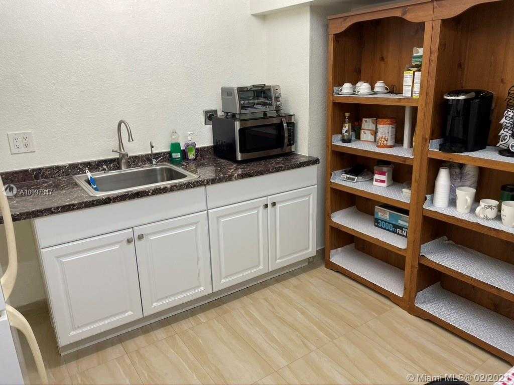 Small Image of 3800 SOUTH OCEAN DR #G5, Hollywood Number 25
