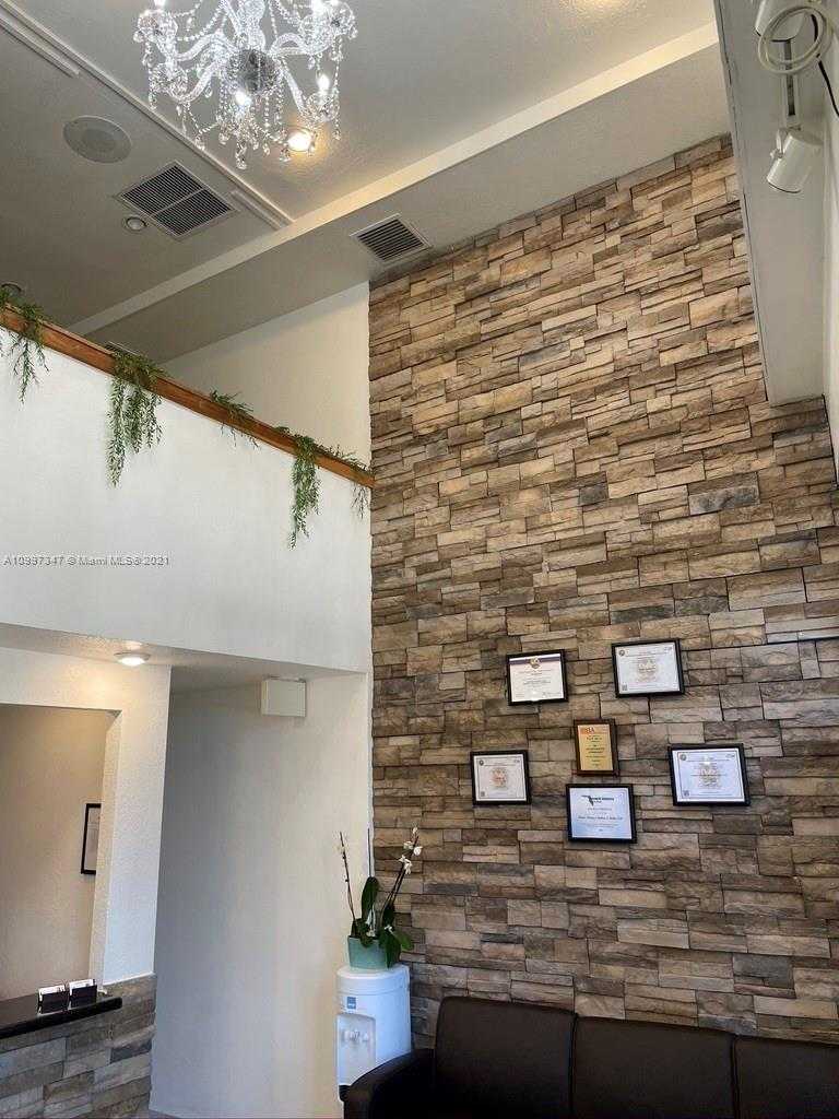 Small Image of 3800 SOUTH OCEAN DR #G5, Hollywood Number 4