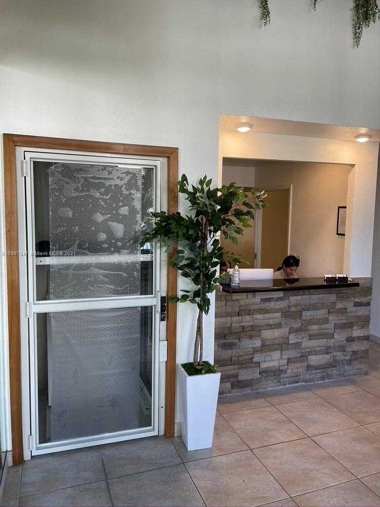 Small Image of 3800 SOUTH OCEAN DR #G5, Hollywood Number 6