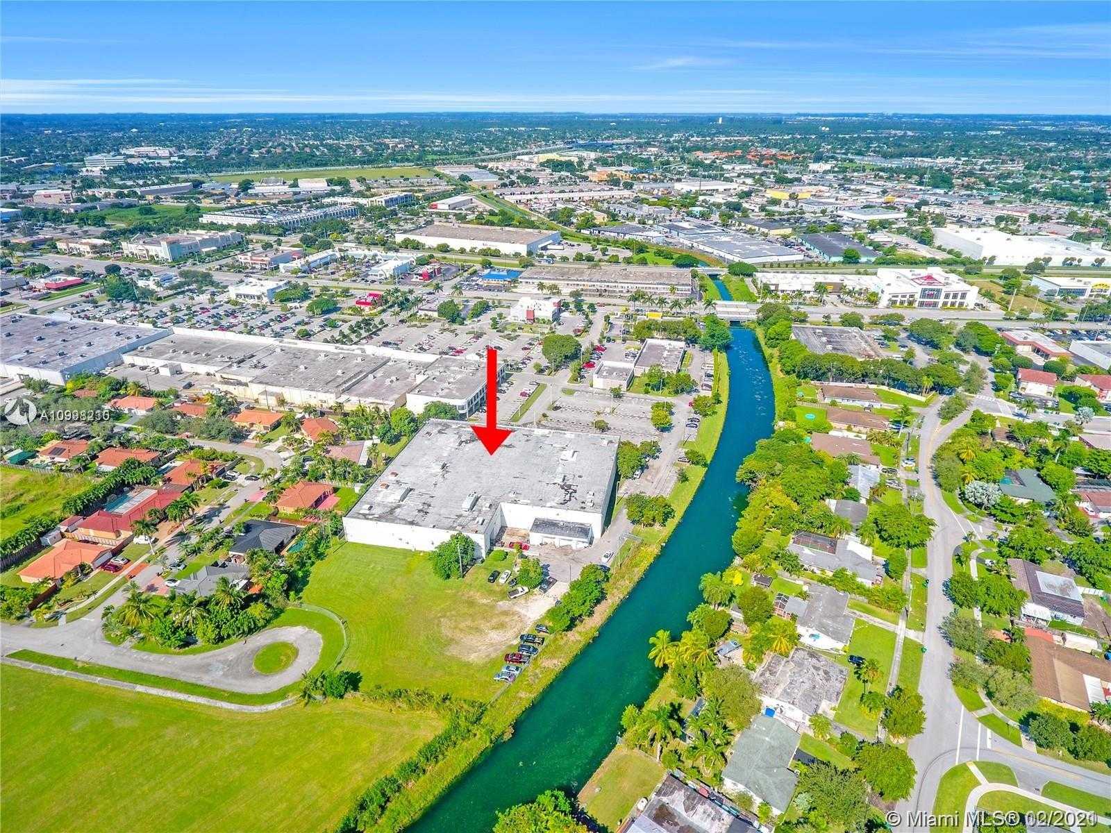 Small Image of 18901 SOUTH DIXIE HWY, Cutler Bay Number 12