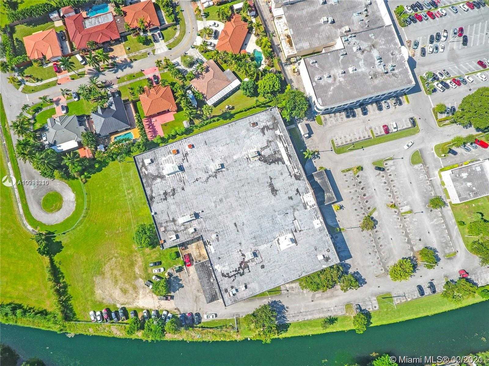 Small Image of 18901 SOUTH DIXIE HWY, Cutler Bay Number 17