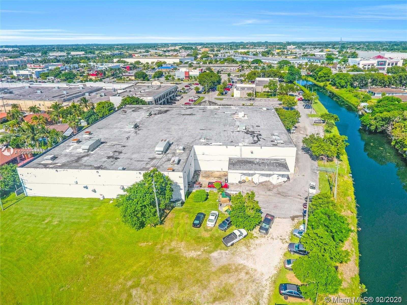 Small Image of 18901 SOUTH DIXIE HWY, Cutler Bay Number 18