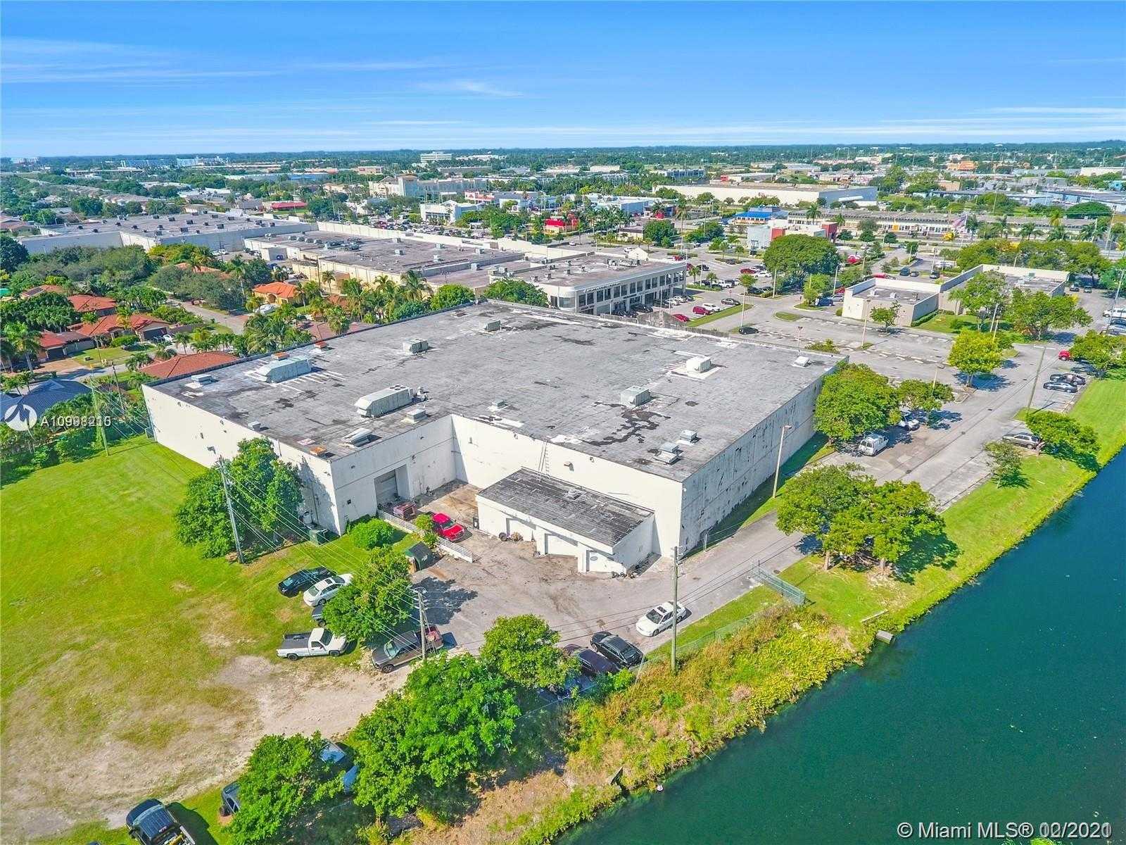 Small Image of 18901 SOUTH DIXIE HWY, Cutler Bay Number 19