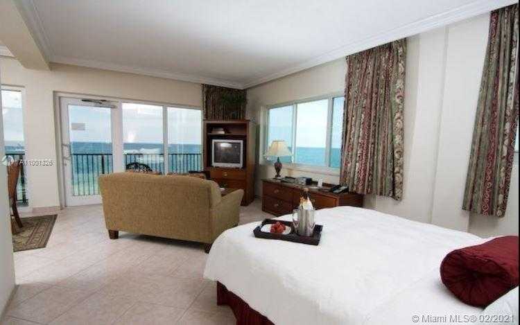 Small Image of 4140 EL MAR DR, Lauderdale By The Sea Number 11