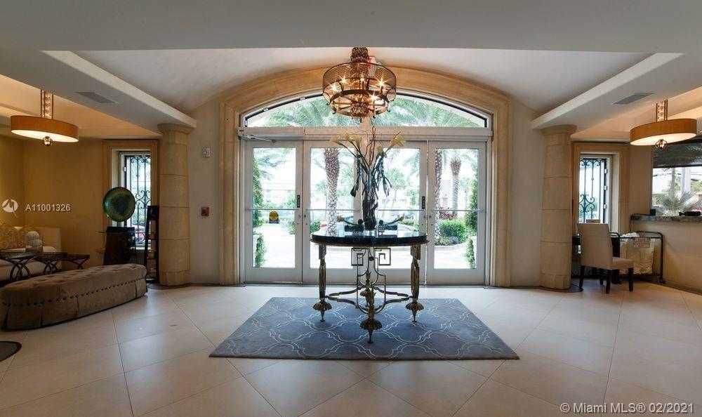 Small Image of 4140 EL MAR DR, Lauderdale By The Sea Number 3