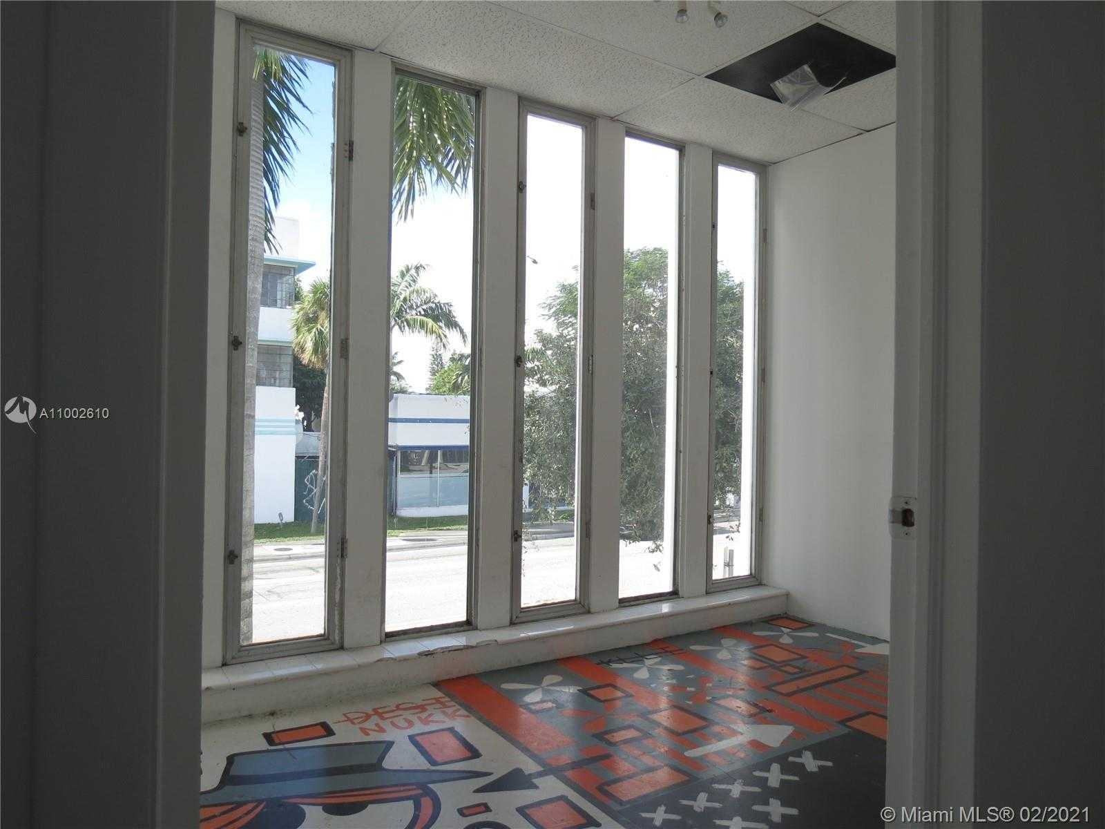 Small Image of 7101 BISCAYNE BLVD, Miami Number 13