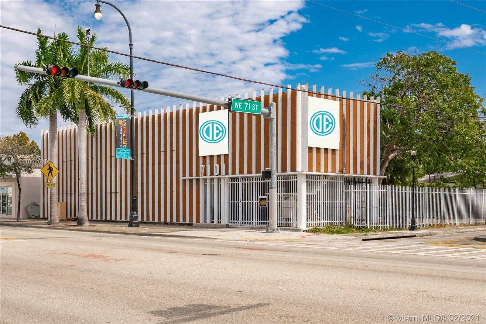 Small Image of 7101 BISCAYNE BLVD, Miami Number 2