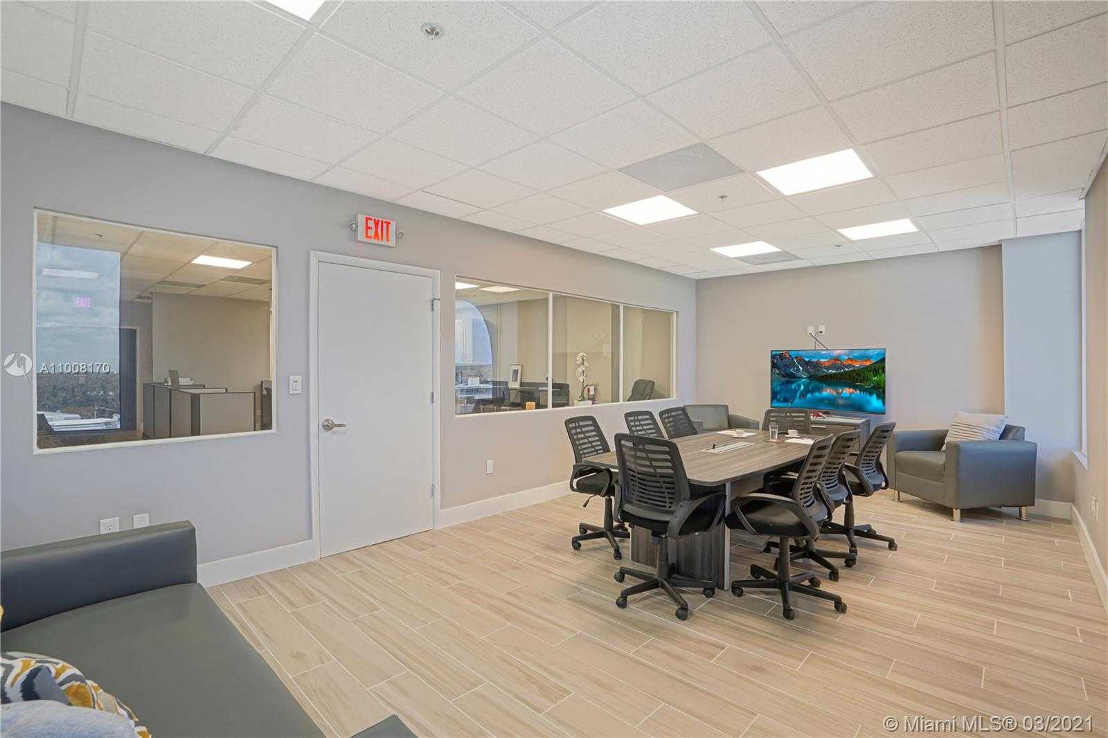 Small Image of 12550 BISCAYNE BLVD #902, North Miami Number 10