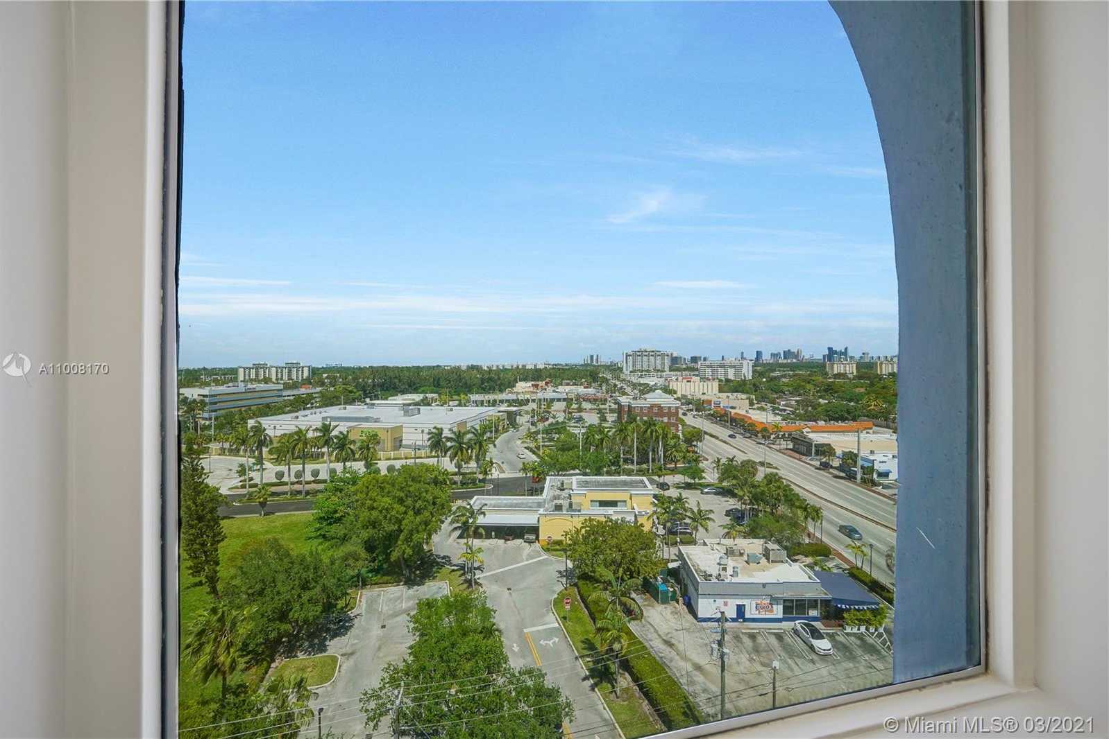 Small Image of 12550 BISCAYNE BLVD #902, North Miami Number 11