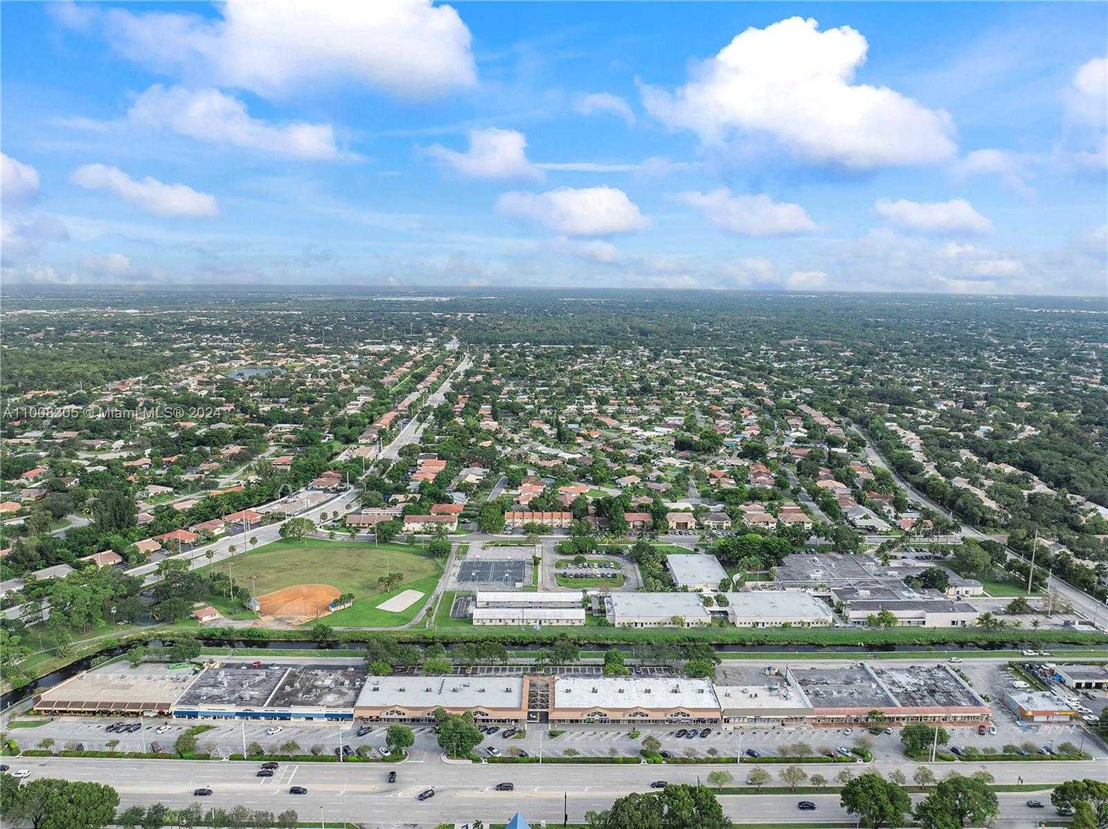 Small Image of 7891 WEST SAMPLE RD, Coral Springs Number 24